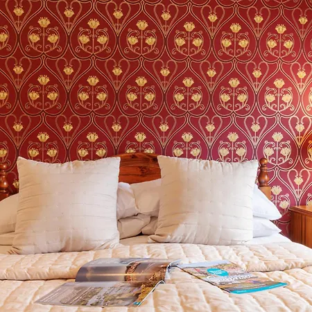 Blacksmiths Arms 4* Скарборо