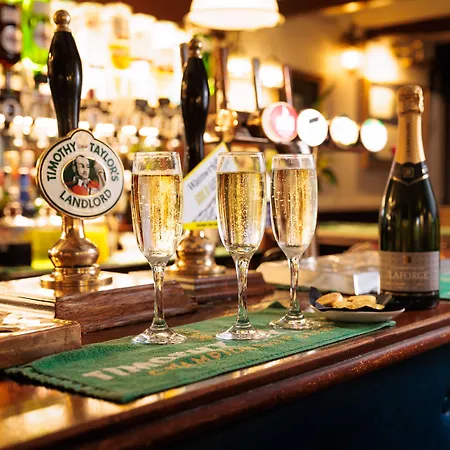 بيت ريفي Blacksmiths Arms 4*