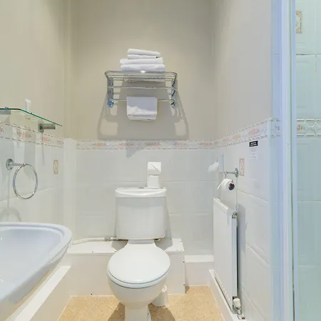 بيت ريفي Blacksmiths Arms