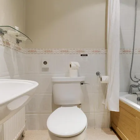 Inn Blacksmiths Arms 4*